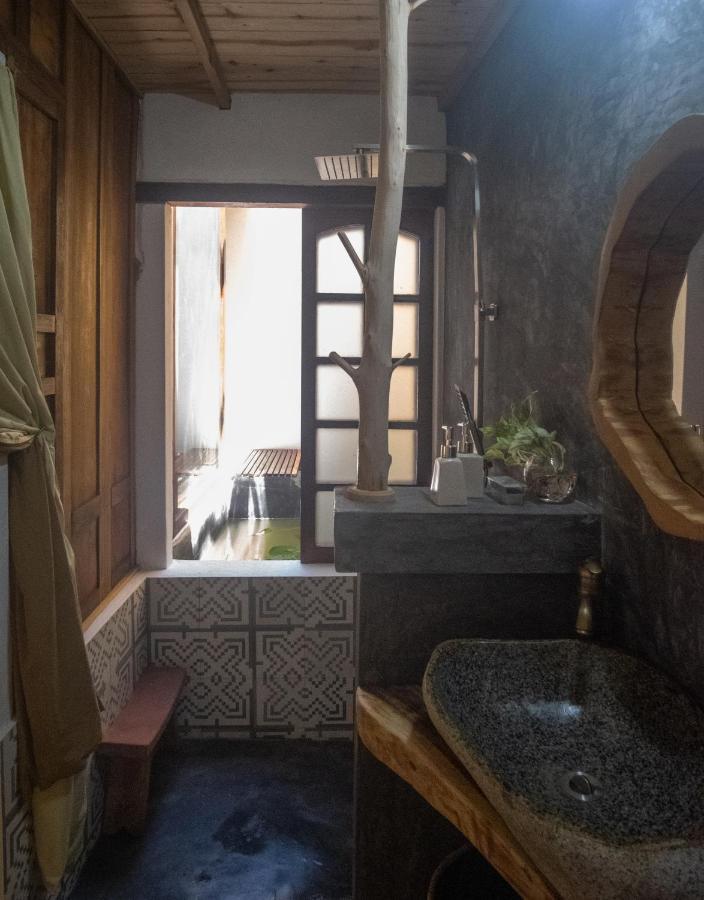 Leranda Homestay Хюе Екстер'єр фото